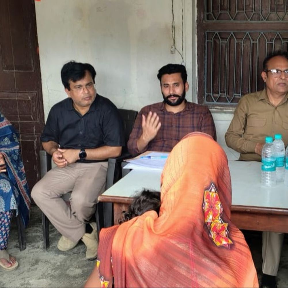 कुपोषण के खिलाफ जंग में मॉडल पंचायत बनेगा तेतरी:पंजाब की टीम ने किया निरीक्षण, बच्चों का वजन और लंबाई मापी
