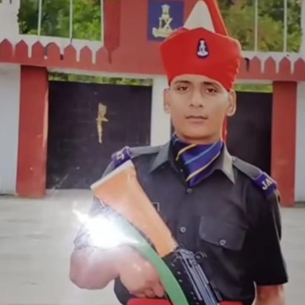 शहीद अग्निवीर ललित का आज अंतिम संस्कार:पुंछ ब्लास्ट में हुए शहीद, घरवालों का रो रोकर बुरा हाल