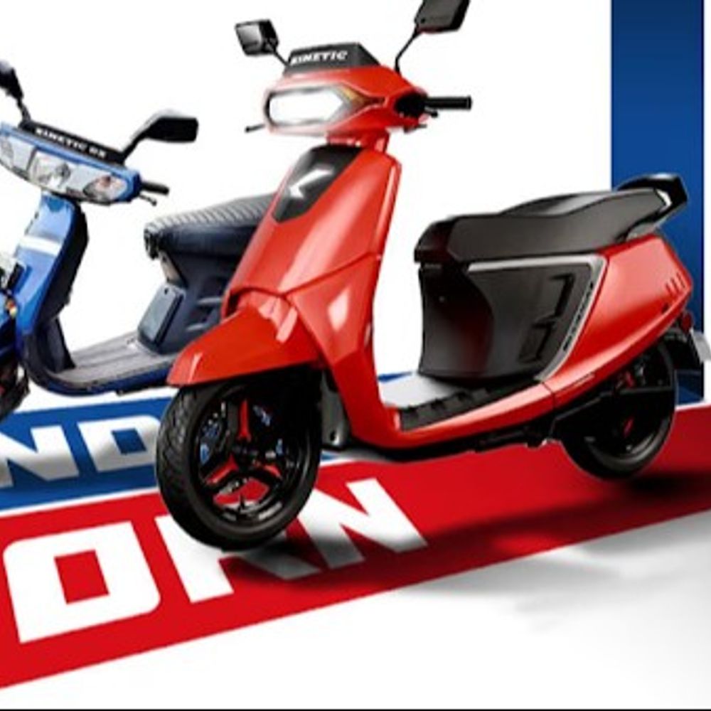 काइनेटिक DX और DX+ इलेक्ट्रिक स्कूटर लॉन्च:116 किलोमीटर रेंज के साथ 90 kmph की टॉप स्पीड, शुरूआती कीमत ₹1.12 लाख