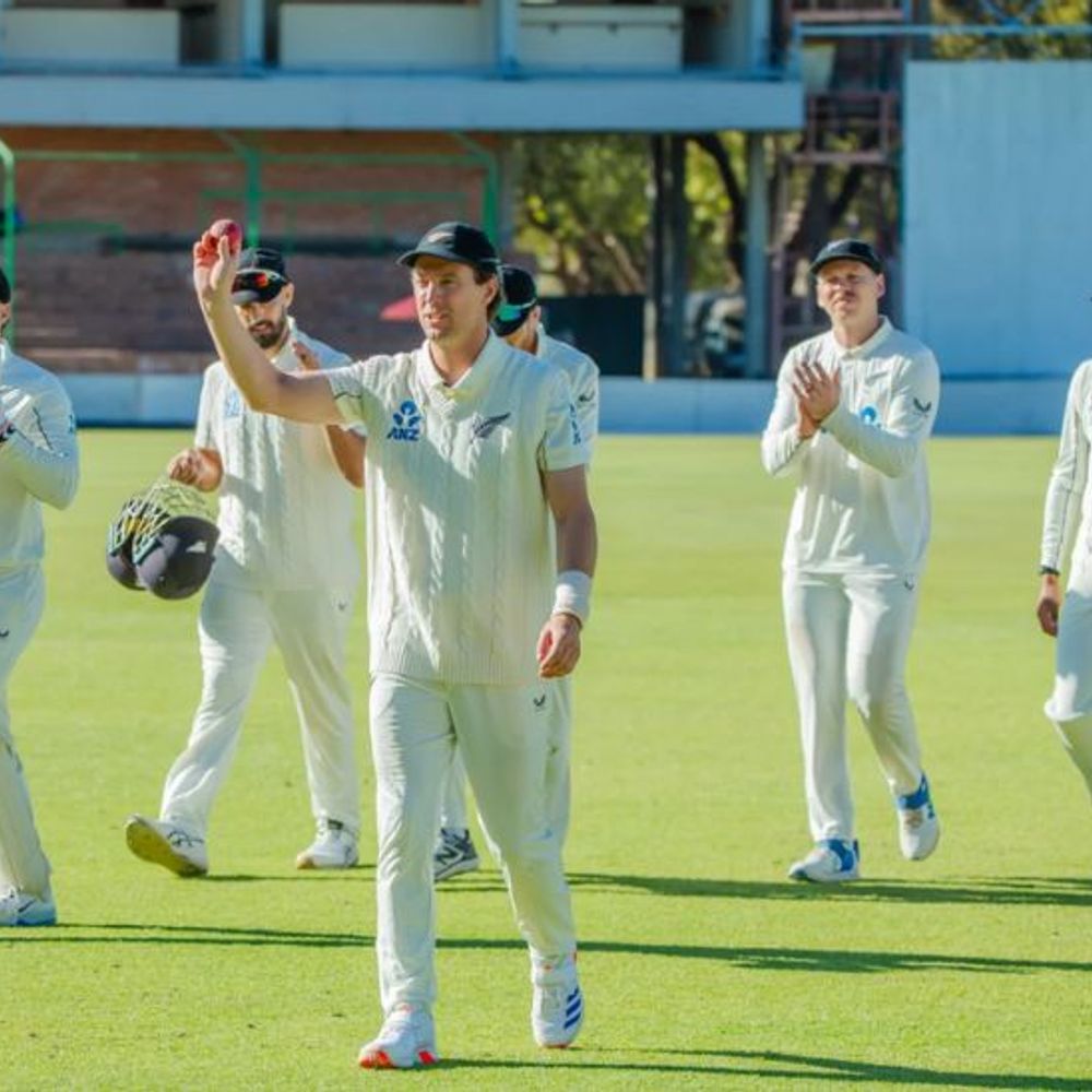 बुलवायो टेस्ट में जिम्बाब्वे 149 पर ऑलआउट:न्यूजीलैंड ने पहले दिन 92 रन बनाए, डेवोन कॉन्वे की फिफ्टी; मैट हेनरी को 6 विकेट