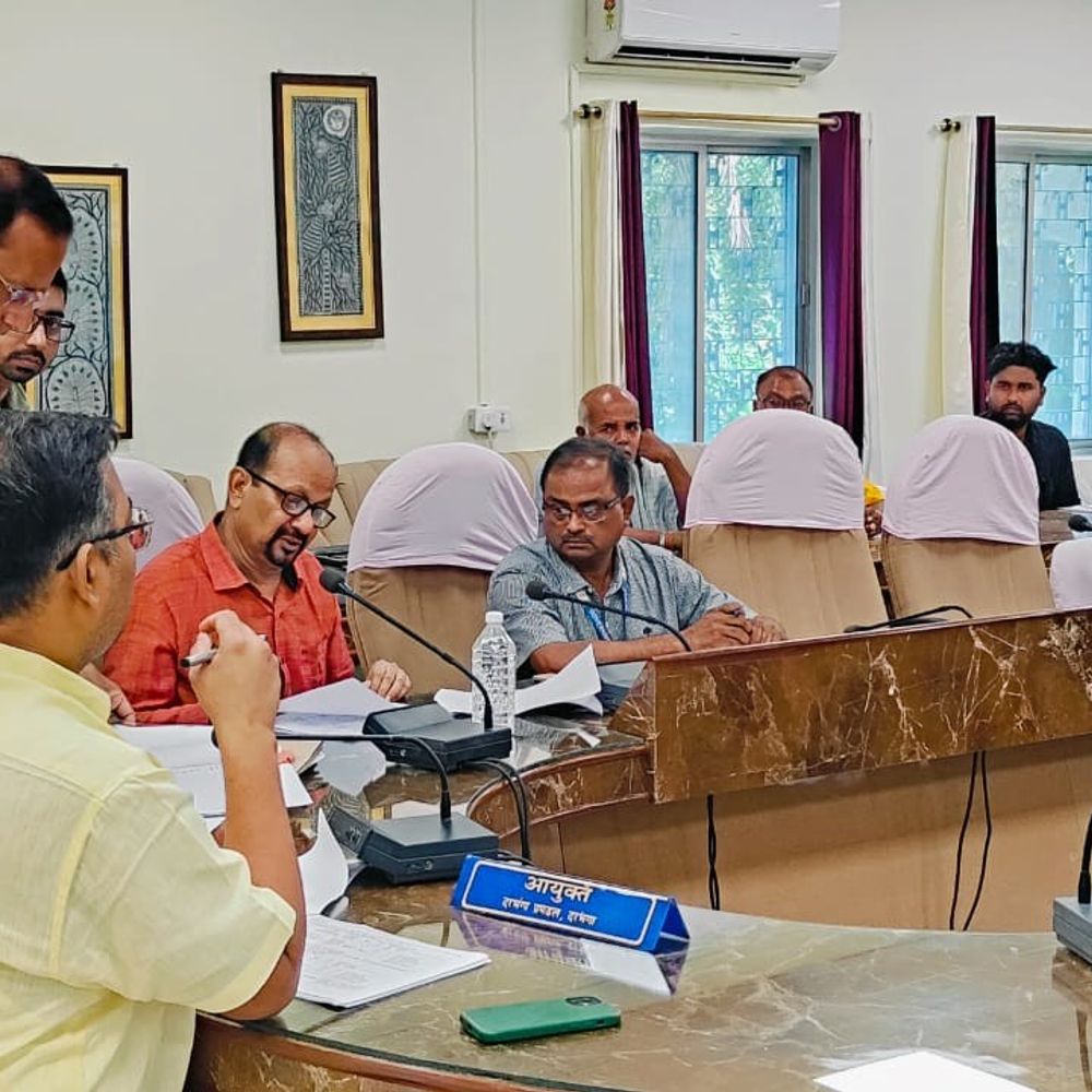 स्टेट परमिट के 69 आवेदन हुए स्वीकृत:परिवहन प्राधिकार की बैठक, परमिट की शर्तों का पालन नहीं करने वालों को जारी होगी नोटिस