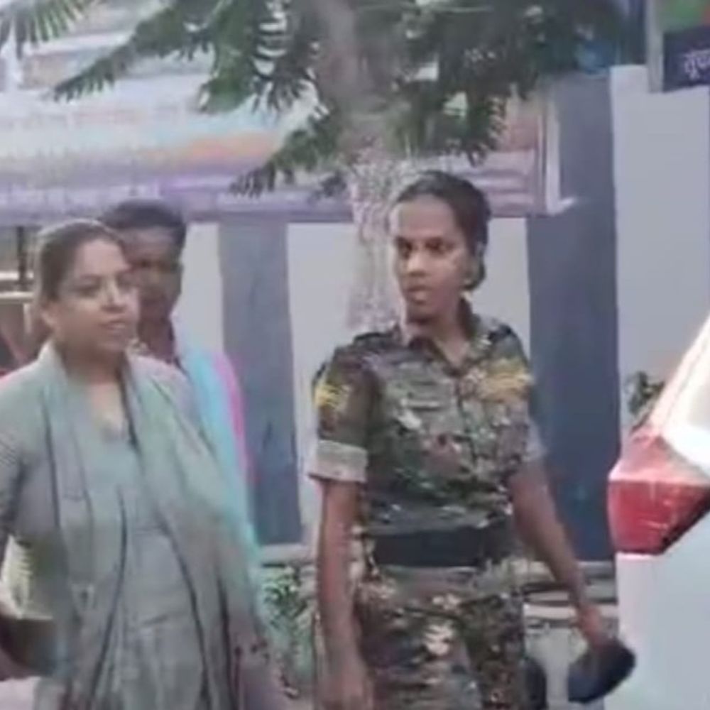 बैंक में नौकरी के नाम पर 50 लाख की ठगी:मोतिहारी एग्रीकल्चर सेंटर की महिला सहायक अरेस्ट, पिछले साल मई में दर्ज कराई थी FIR