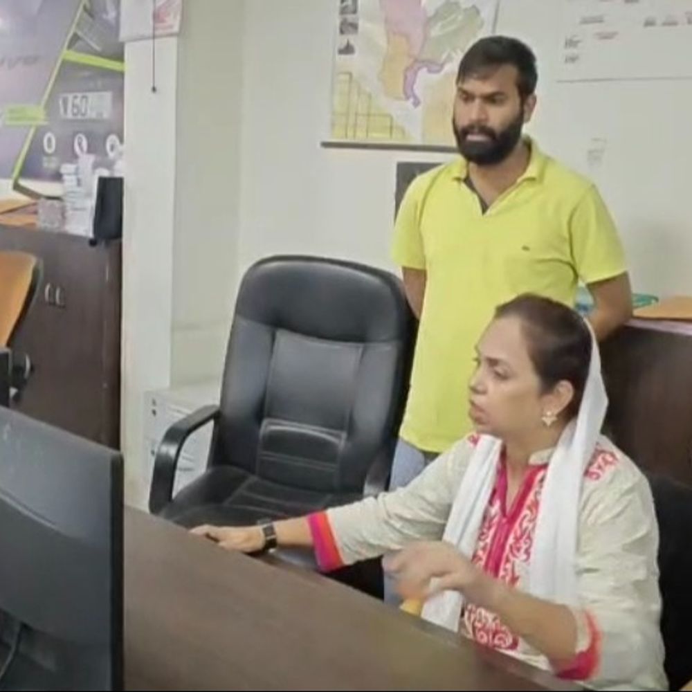 रजिस्ट्रेशन शुल्क लेने के बाद नहीं जमा करते शोरूम संचालक:शहडोल में RTO की जांच में खुलासा, 5 करोड़ से अधिक के घोटाले की आशंका