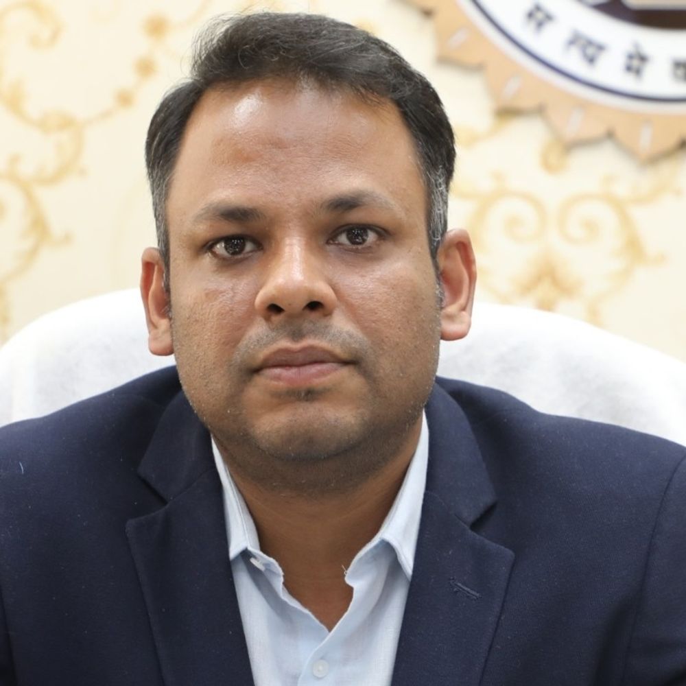 कलेक्टर ने पांच आरोपियों को किया जिलाबदर:24 घंटे में छोड़ना होगा देवास; आठ जिलों की सीमा में प्रवेश पर लगी रोक