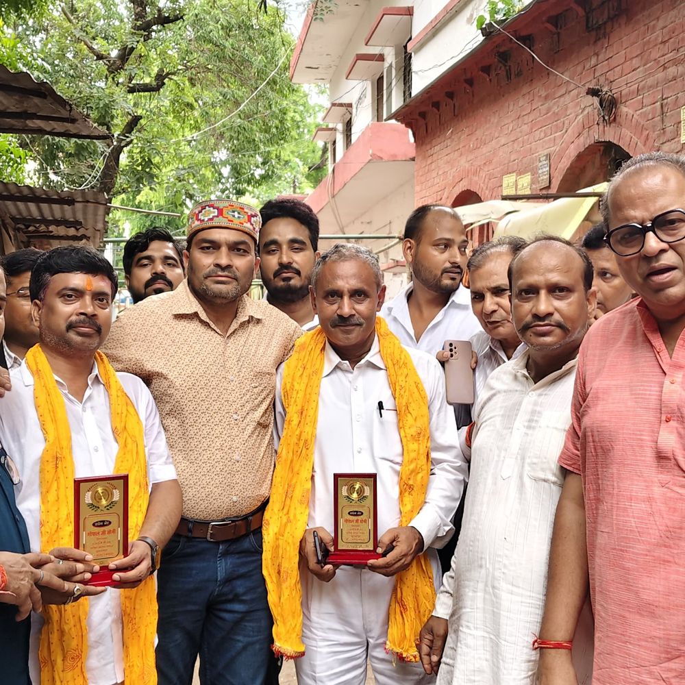 व्यापार मंडल का सम्मान समारोह:बार एसोसिएशन के नए अध्यक्ष और महासचिव को सम्मानित किया