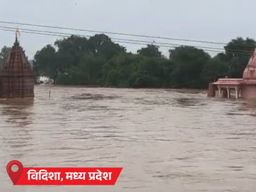 MP-राजस्थान में बाढ़ के हालात, 14 जिलों में स्कूल बंद:गाजियाबाद में सोसाइटी का बेसमेंट धंसा; लैंडस्लाइड से केदारनाथ यात्रा रुकी, 2500 लोग फंसे