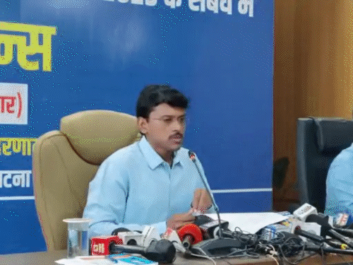 वोटर लिस्ट ड्राफ्ट जारी,3 बजे EC की वेबसाइट पर आएगी:पॉलिटिकल पार्टी को भेजी गई; छूटे मतदाताओं को 2 अगस्त से जोड़ा जाएगा