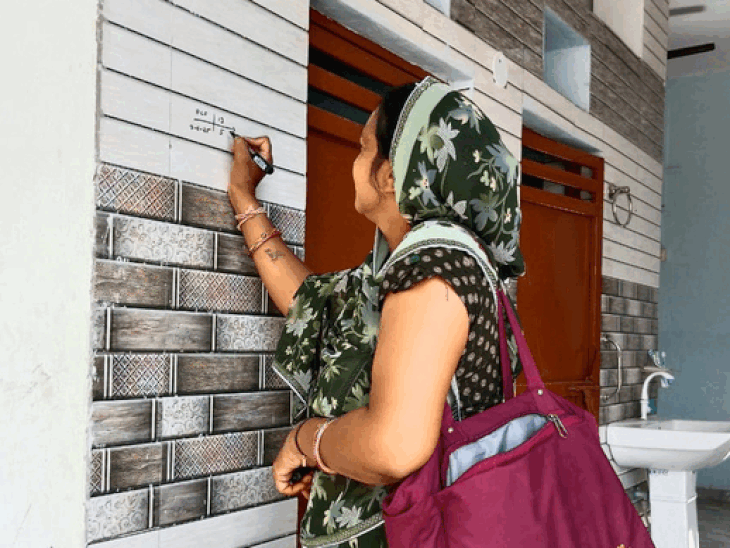 स्वास्थ्य विभाग ने मंदसौर में लगाया TB जागरूकता शिविर:इंडस्ट्रियल एरिया में ट्रेनिंग; 227 उच्च जोखिम वाले गांवों में चल रहा सर्वे