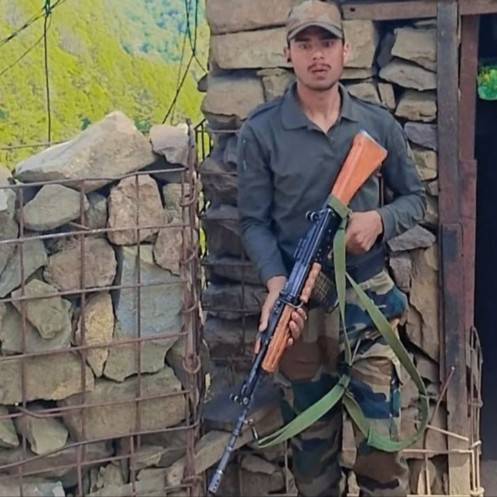 अग्निवीर जवान की ट्रेन से गिरकर मौत:दानापुर आर्मी कैंटीन जा रहा था, आरा स्टेशन के पास हुआ हादसा