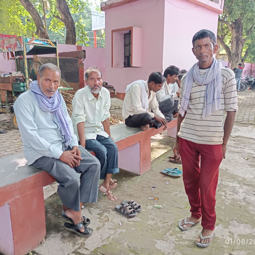 बाराबंकी में सांप के काटने से युवक की मौत:युवक के चार बच्चे हुए अनाथ, परिवार पर छाया मातम