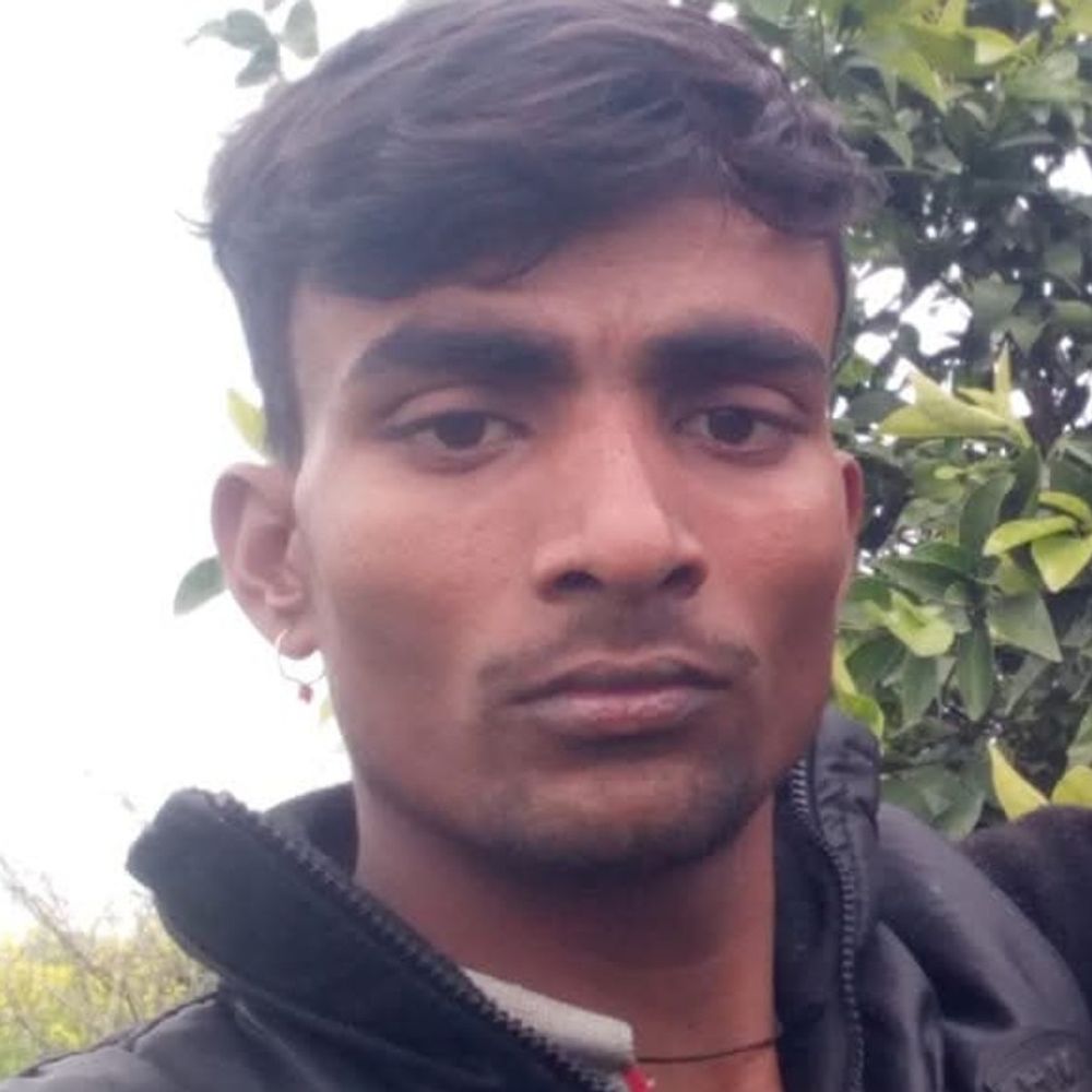 करंट की चपेट में आने से युवक की मौत:तार जोड़ते समय हुआ हादसा, परिजनों ने लगाया हत्या का आरोप