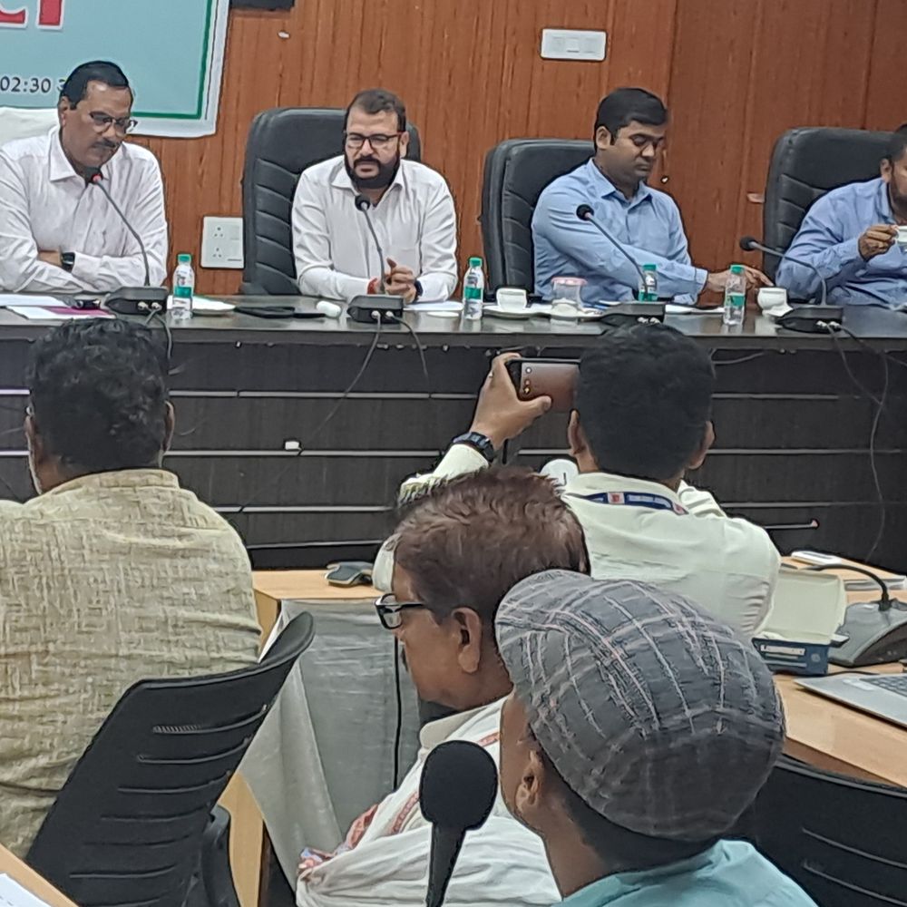 16 अगस्त से शुरू होगा राजस्व महाअभियान:घर-घर जाकर टीमें देंगी जमाबंदी की कॉपी, कैंप में जमीन संबंधी दस्तावेजों का होगा सुधार