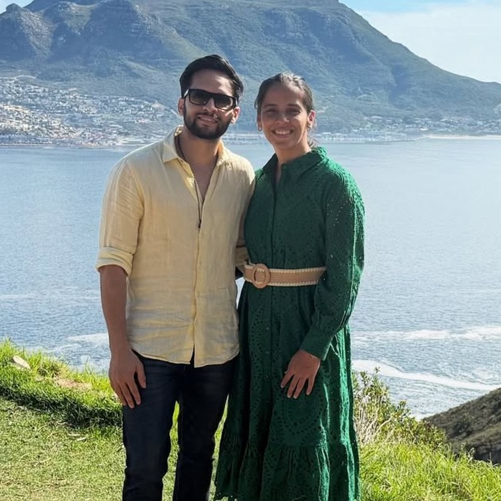 साइना नेहवाल ने पति पारुपल्ली कश्यप संग फोटो शेयर की:19 दिन पहले अलग हुए थे, अब लिखा- हम फिर कोशिश कर रहे