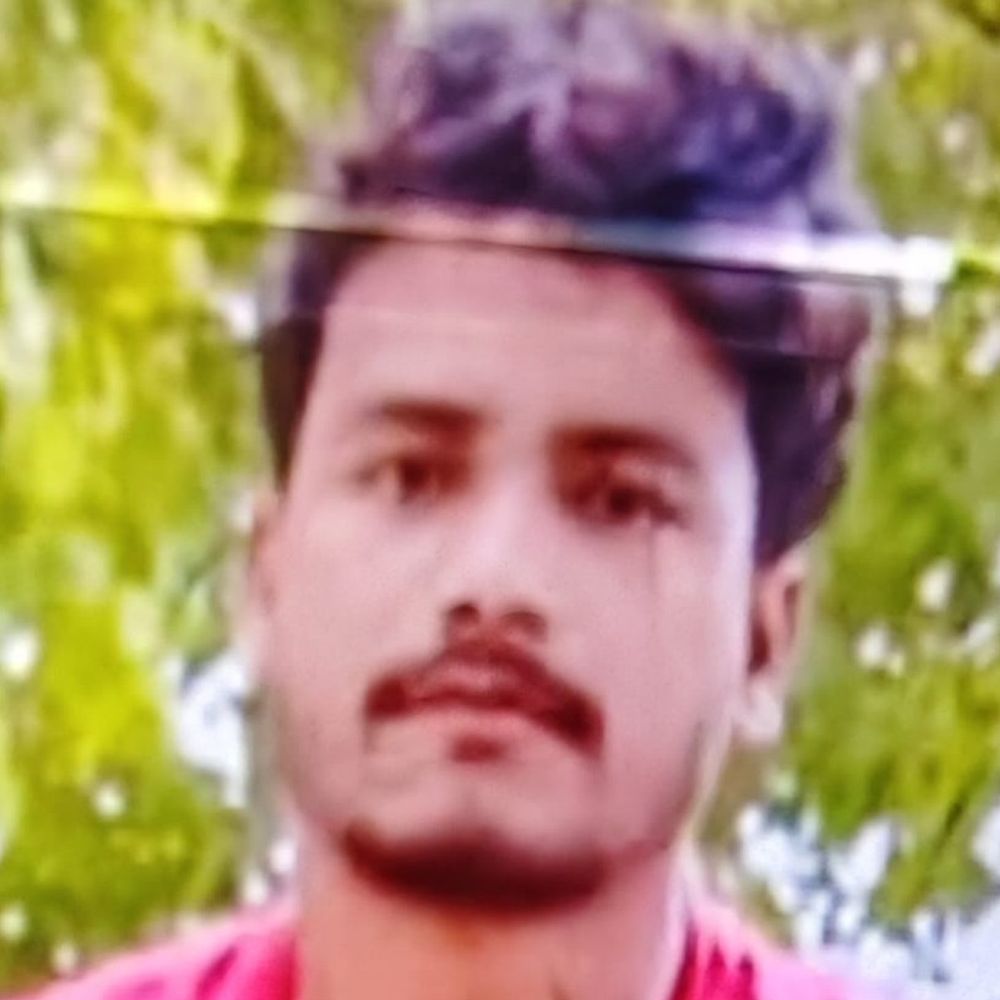 भागलपुर में अज्ञात वाहन ने बाइक में मारी टक्कर:हादसे में प्राइवेट कंपनी के स्टाफ की मौत, छुट्‌टी लेकर बांका से खगड़िया जा रहा था