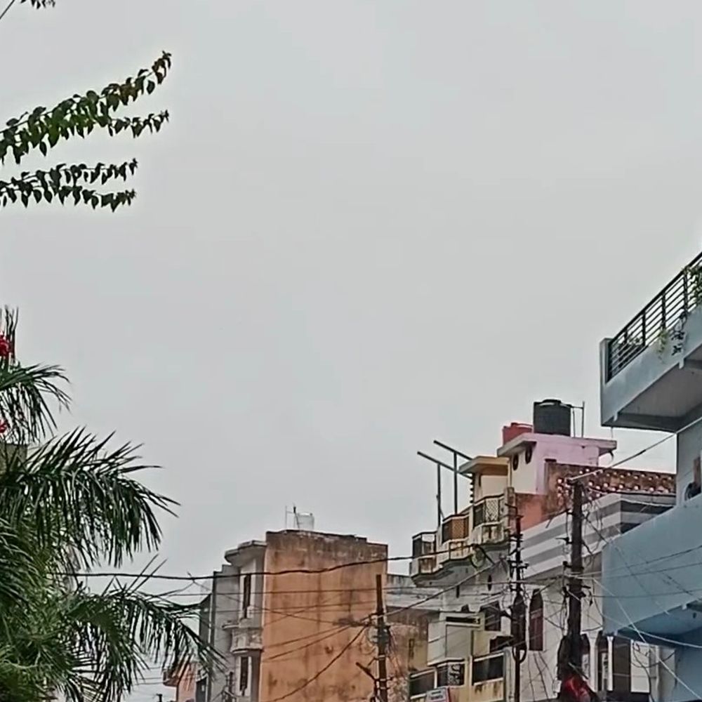 बिजनौर में 4 घंटे झमाझम बारिश से राहत:जलभराव से सड़कें डूबीं, बिजली ठप, लगातार बारिश से जनजीवन बेहाल