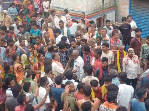 भागलपुर में 5 कांवरियों की मौत:बिजली के तार से पिकअप में फैला करंट, बचने के लिए 30 फीट नीचे पानी में कूदे, ऊपर से गिरी गाड़ी