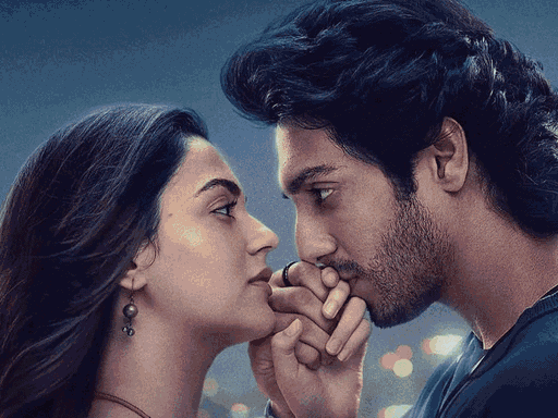 'सैयारा' ने वर्ल्डवाइड ₹500 करोड़ की कमाई की:टीम का दावा- भारत की सबसे बड़ी लव स्टोरी बनी, प्रोड्यूसर बोले- नई पीढ़ी से जुड़ गई