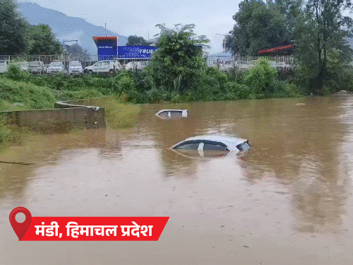 UP के 21 जिले बाढ़ की चपेट में:हापुड़ में सरकारी स्कूल, बिजनौर में मकान ढहा; हिमाचल के मंडी में बादल फटा
