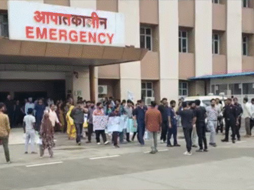 विधायक चेतन आनंद बोले- AIIMS से माफी नहीं मांगूंगा:विवाद पर जेपी नड्डा से की बात; 5वें दिन भी डॉक्टर्स का प्रदर्शन, PMCH का भी समर्थन