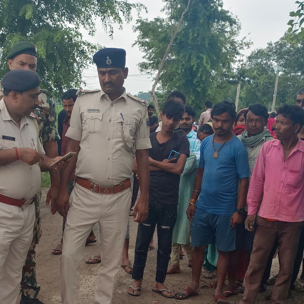 बिरौल में गड्ढे से मिला युवक का शव:पत्नी ने जताई हत्या की आशंका, थानाध्यक्ष बोले- पोस्टमॉर्टम रिपोर्ट आने के बाद पता चलेगी मृत्यु की वजह