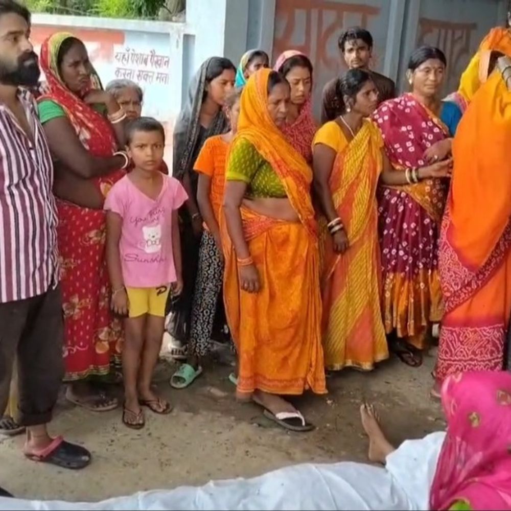 दरभंगा में तालाब में मिला वृद्ध का शव:एक दिन पहले घर से शौच के लिए निकले थे, ग्रामीणों ने देखी उपलाती लाश