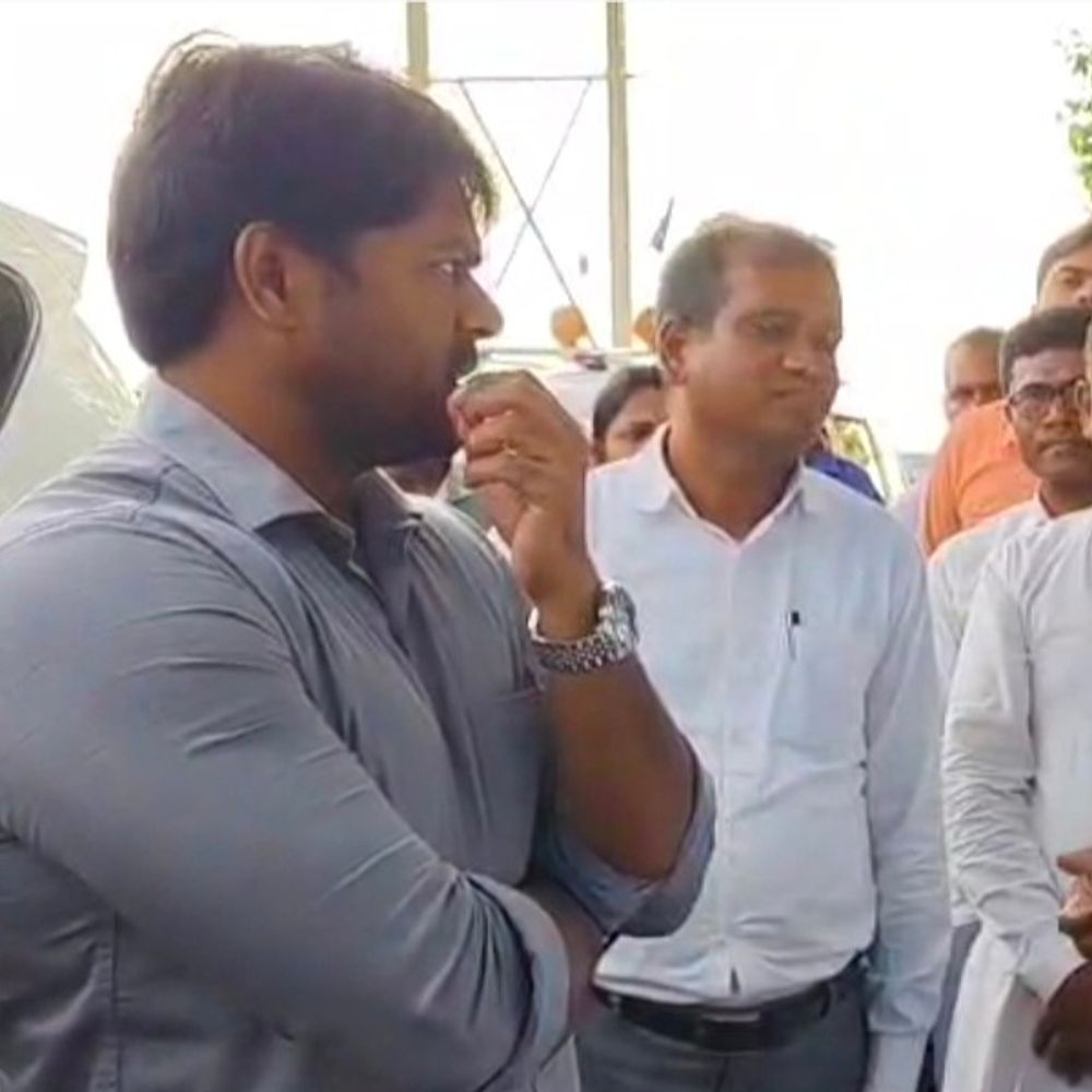 बाढ़ प्रभावित क्षेत्रों का DM ने किया इंस्पेक्शन:शेखपुरा में नावों की संख्या बढ़ाई जाएगी, 2 शिफ्ट में काम करेगी मेडिकल टीम