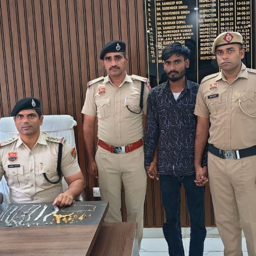 फरीदाबाद में नौकर ही निकला चोर:वैष्णो देवी दर्शन को गया था परिवार; बिहार से गिरफ्तारी, लाखों के गहने बरामद