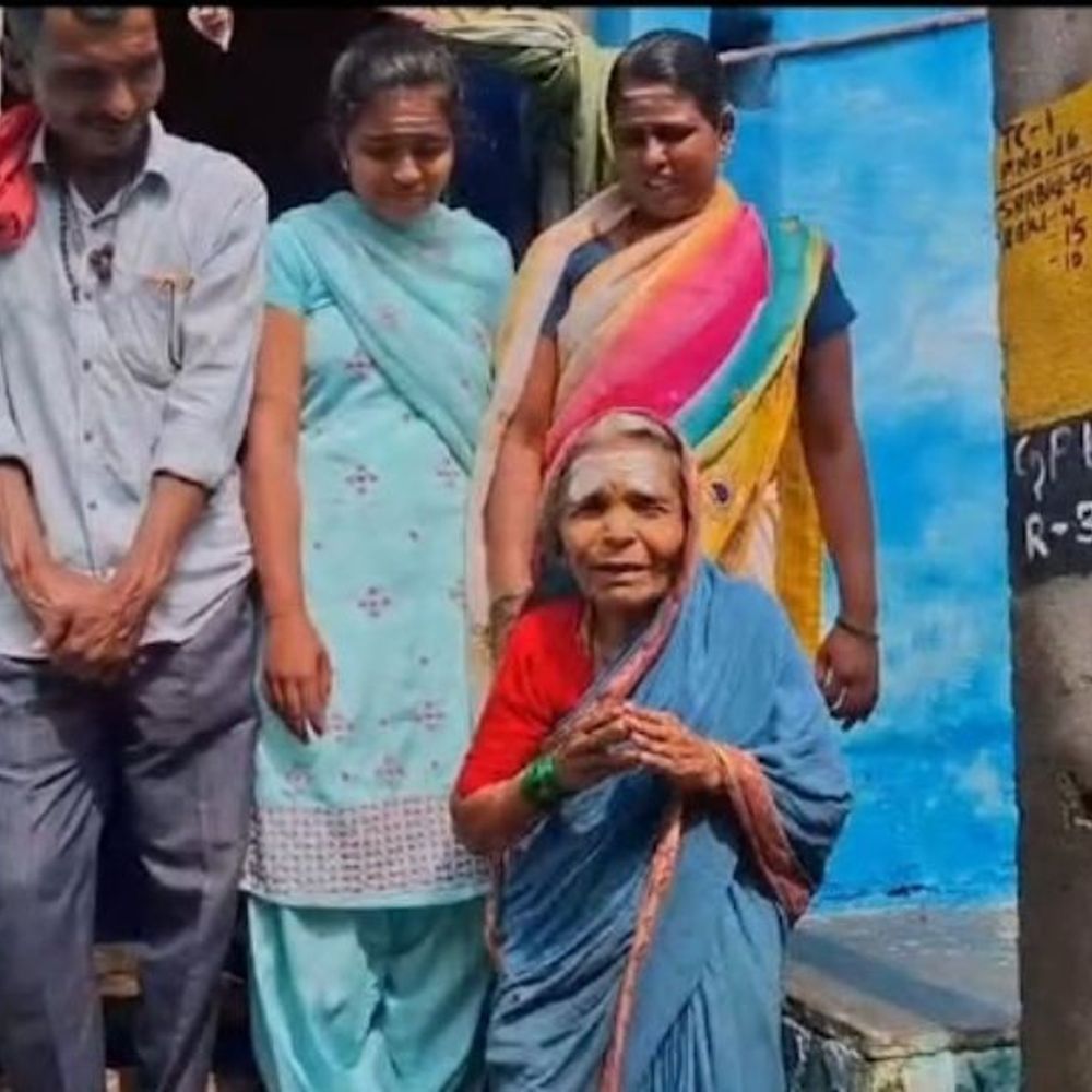 पंत ने कर्नाटक की गरीब छात्रा की फीस भरी:12वीं में 83% मार्क्स लाई थी,  BCA में एडमिशन लिया; पिता चाय की दुकान चलाते हैं