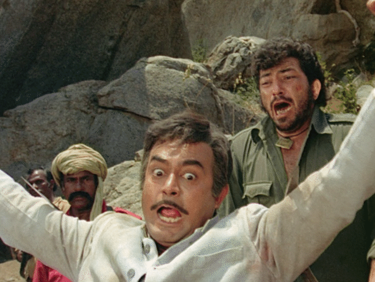 'शोले' में गब्बर को ठाकुर ने मार दिया था:फरहान अख्तर ने बताया कि फिर क्यों फिल्म का क्लाइमैक्स बदलना पड़ा था?