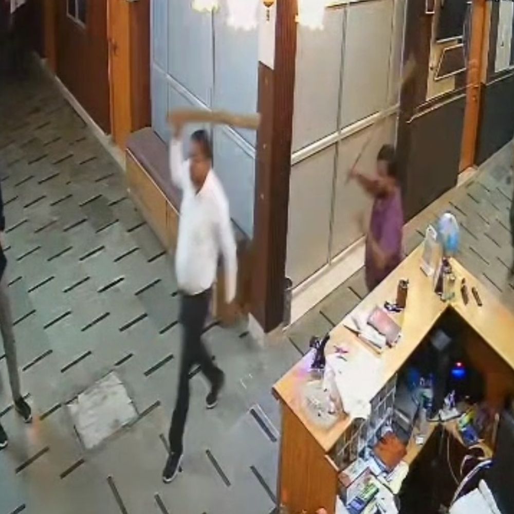 सिंगरौली में होटल मालिक के भाई पर डंडे से हमला:सिर में आई गंभीर चोट, गाड़ी पार्क करने से रोकने पर हुआ विवाद