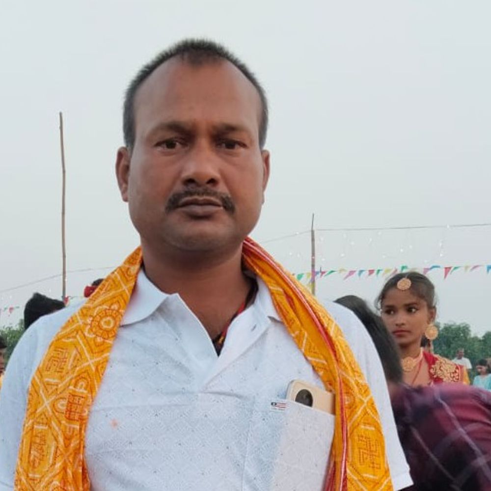 भागलपुर में हाइवा का टायर फटा, दूसरी गाड़ी में टक्कर:घटनास्थल पर एक ड्राइवर की मौत, 3 घंटे तक गाड़ी के अंदर फंसा रहा