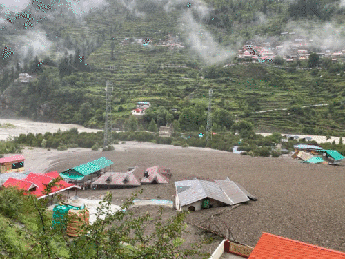 बेटा खोया, घर-कारोबार तबाह, धराली की बर्बादी की कहानियां:विक्टिम बोले- लोगों को मलबे में दबकर मरते देखा, 150 लोग अब भी दबे