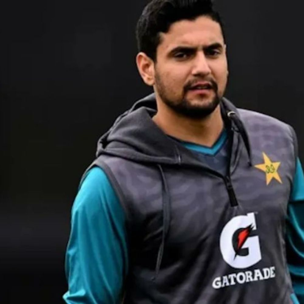 पाकिस्तानी क्रिकेटर हैदर इंग्लैंड में मैच के दौरान गिरफ्तार:रेप का आरोप, बाद में जमानत मिली; PCB ने प्लेयर को सस्पेंड किया
