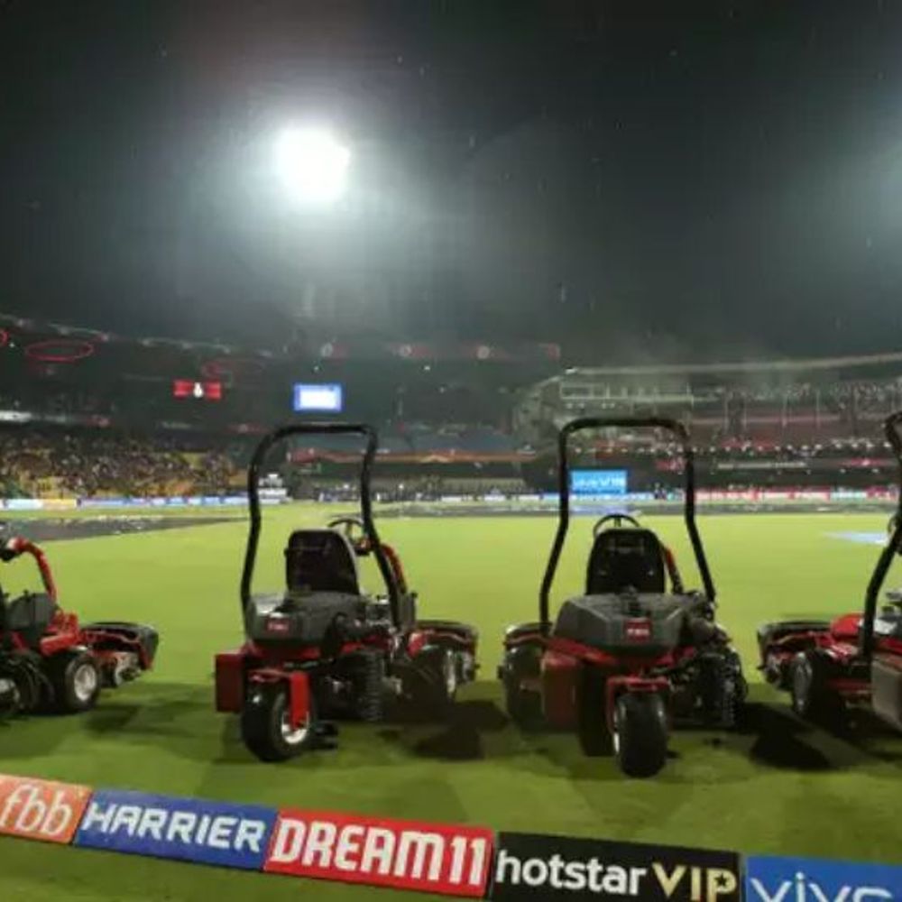 बेंगलुरु में विमेंस वर्ल्ड कप मैचों पर संकट:स्टेट एसोसिएशन को कर्नाटक सरकार से नहीं मिली मंजूरी, यहां 4 मैच खेले जाने हैं