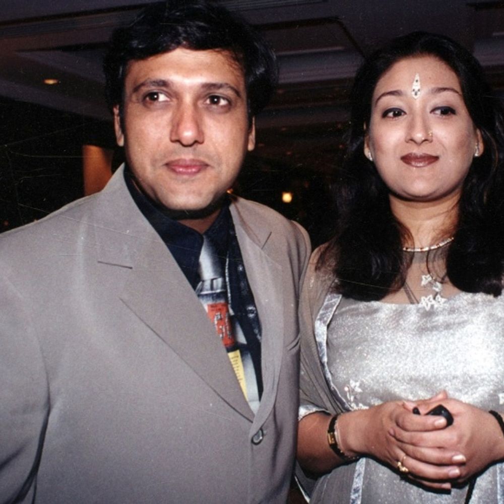 मां ने तवे से सुनीता का चेहरा जलाया:गोविंदा की पत्नी बोलीं- फेल होने की बात छिपाई थी, गुस्से में ब्लेड से बहन की जांघ काटी