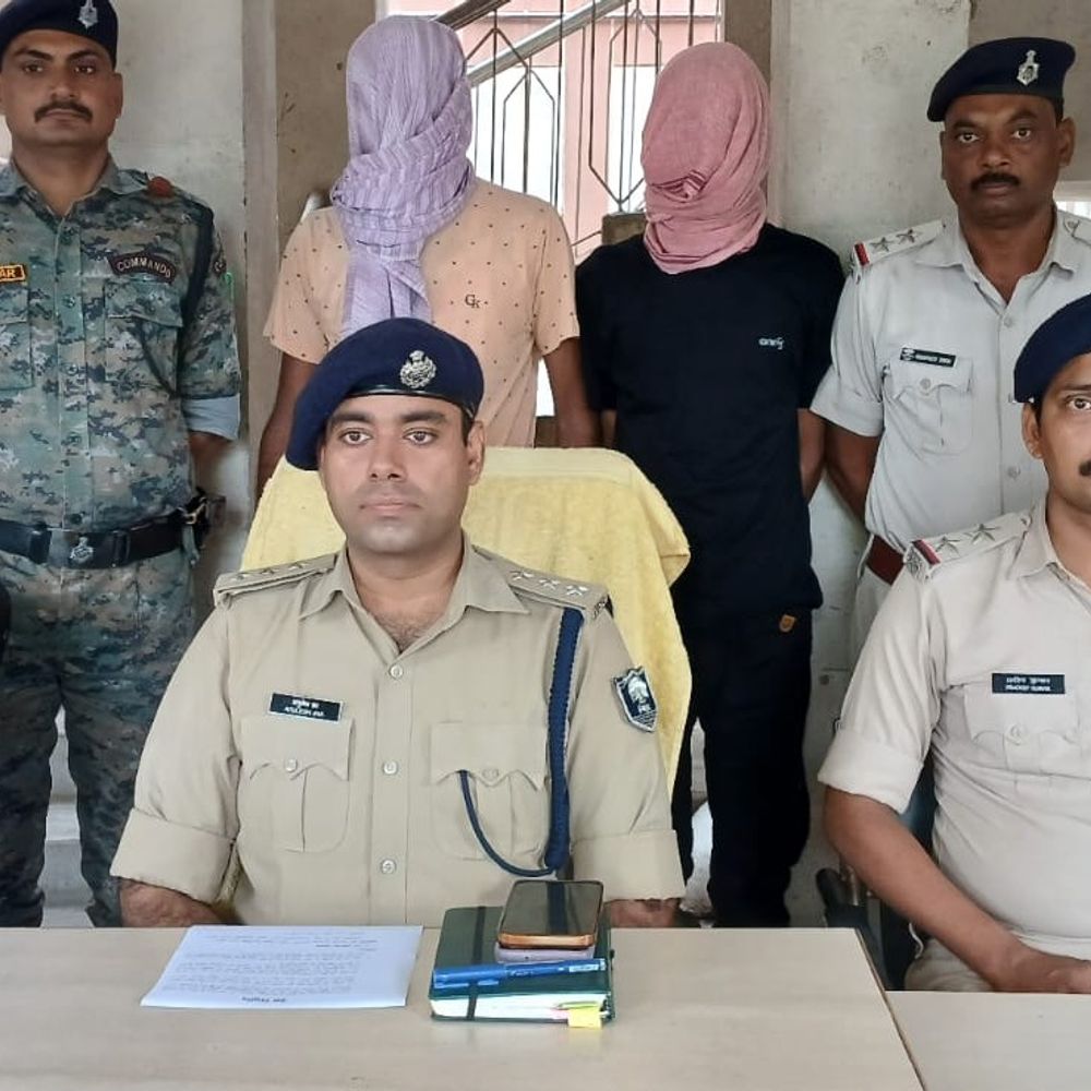 रोहतास के इंद्रपुरी थानाध्यक्ष को फोन पर मिली धमकी:IPS अधिकारी बनकर केस की जांच का लिया हिसाब, 2 आरोपी गिरफ्तार