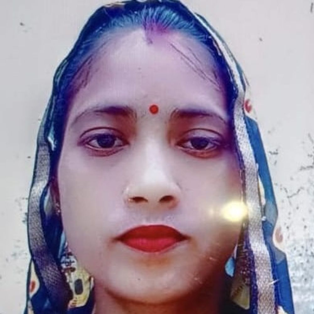 महोबा में सांप के काटने से महिला की मौत:कंडे निकालते समय जहरीले सांप ने डसा, दो बच्चे हो गए अनाथ