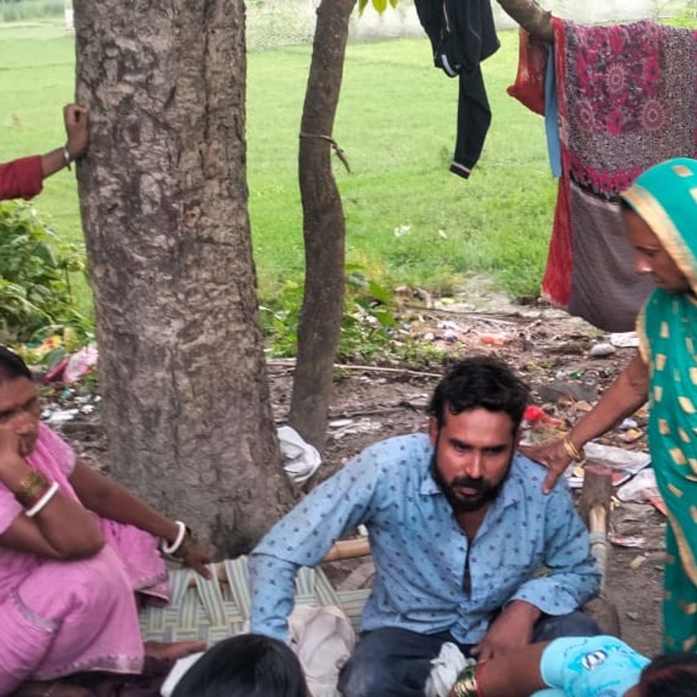 सीवान में तालाब में डूबने से दो भाई की मौत:कोलकाता से छुट्टी में आया परिवार, नहाने के दौरान गहरे पानी में डूबे