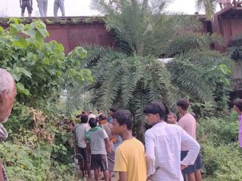 समस्तीपुर में रेलवे ब्रिज का पास मिला शख्स का शव:शनिवार को घर से निकला था, हत्या की आशंका; पिता बोले- मौत सामान्य नहीं है