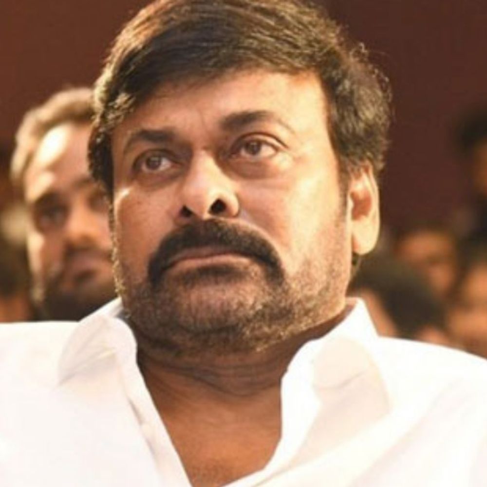 तेलुगु सिनेमा वर्कर्स की हड़ताल जारी, शूटिंग बंद:वर्कर्स से मुलाकात की खबरों से भड़के चिरंजीवी, कहा- ऐसे दावों की कड़ी निंदा करता हूं