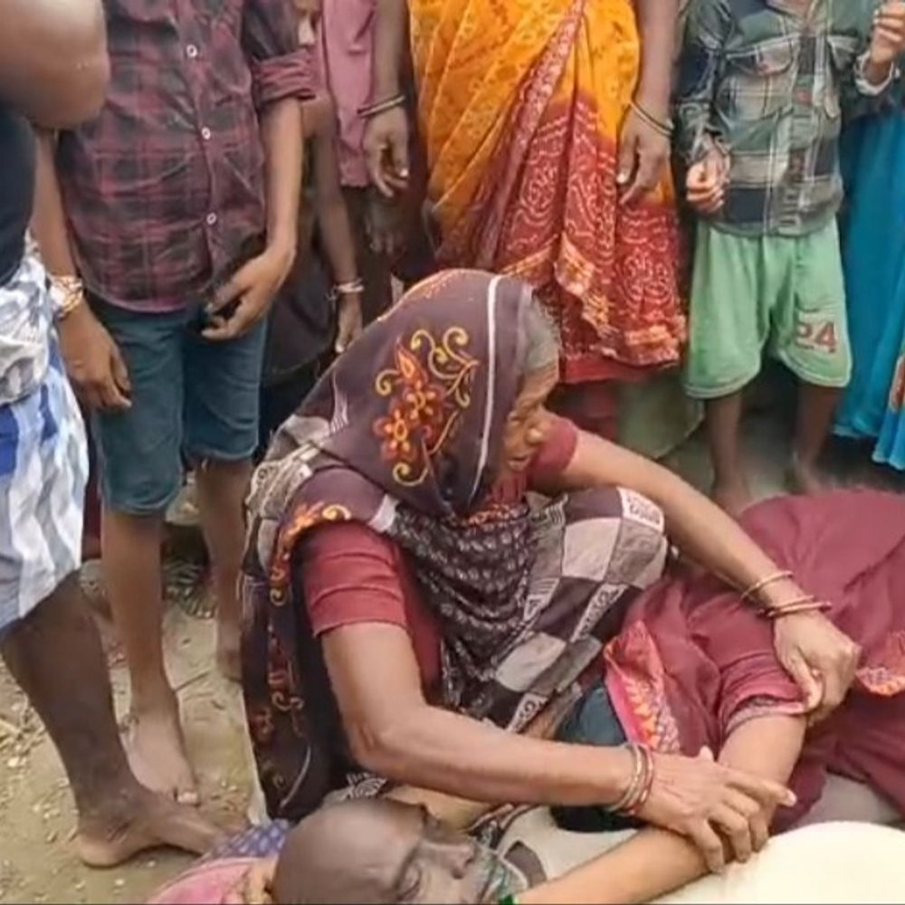भागलपुर में चारा लाने गए बुजुर्ग की डूबने से मौत:24 घंटे बाद मिली लाश; पिता का शव पकड़कर बेटी बोली- किसका चेहरा देखकर ससुराल जाऊंगी