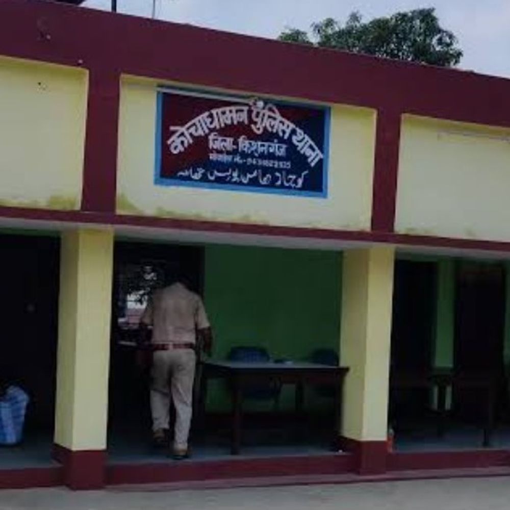 किशनगंज में पुलिस-शराब तस्करों के बीच भिड़ंत:एक तस्कर कार और शराब के साथ गिरफ्तार, दूसरा फायरिंग कर फरार