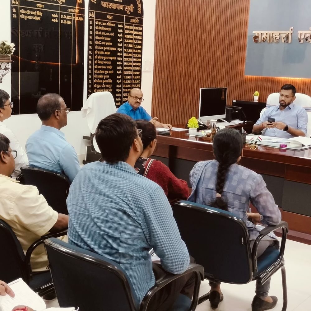 अरवल में स्वतंत्रता दिवस समारोह की तैयारियों की समीक्षा:जिलाधिकारी हुए शामिल, गुणवत्तापूर्ण कार्य करने के दिए निर्देश