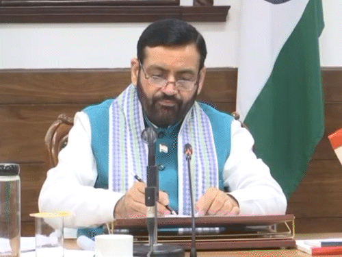 हरियाणा में छात्राओं को फ्री मिलेंगी सेनेटरी पैड:1763 करोड़ रुपए मंजूर; 35 नई बसें खरीदी जाएगी, HPPC की मीटिंग में फैसला