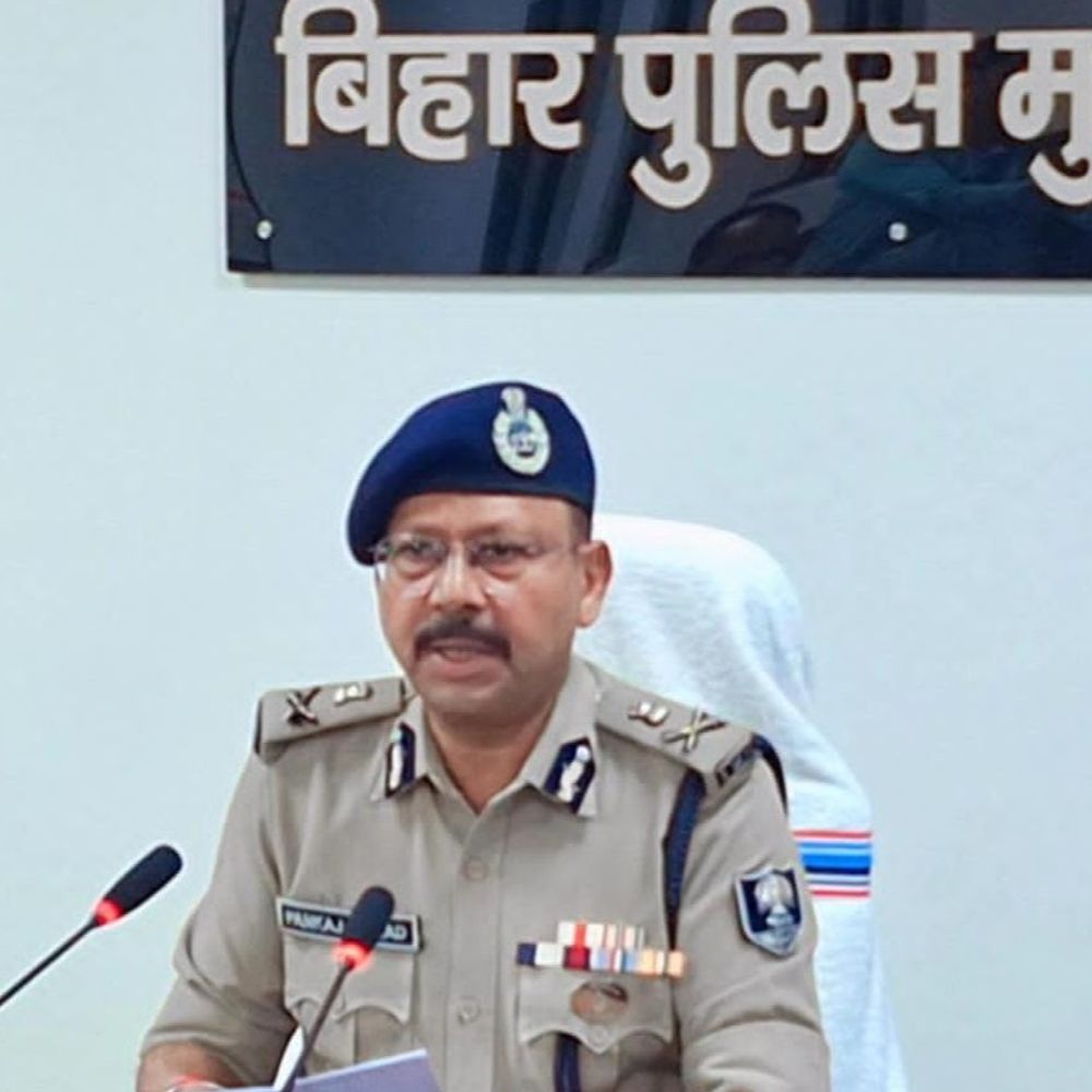 पटना में करीब 300 अपराधी की संपत्ति होगी जब्त:आगामी पर्व-त्योहार को लेकर ADG लॉ एंड ऑर्डर का निर्देश, अफवाह फैलाने वालों की खैर नहीं