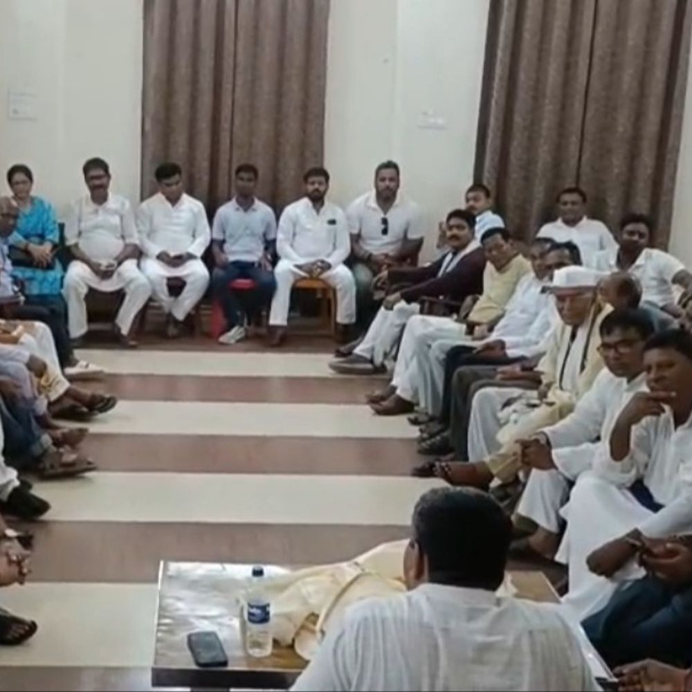 राहुल गांधी 17 अगस्त से करेंगे वोट अधिकार यात्रा:दरभंगा में कांग्रेस की बैठक, कहा- मतदाता सूची में हेराफेरी की जा रही