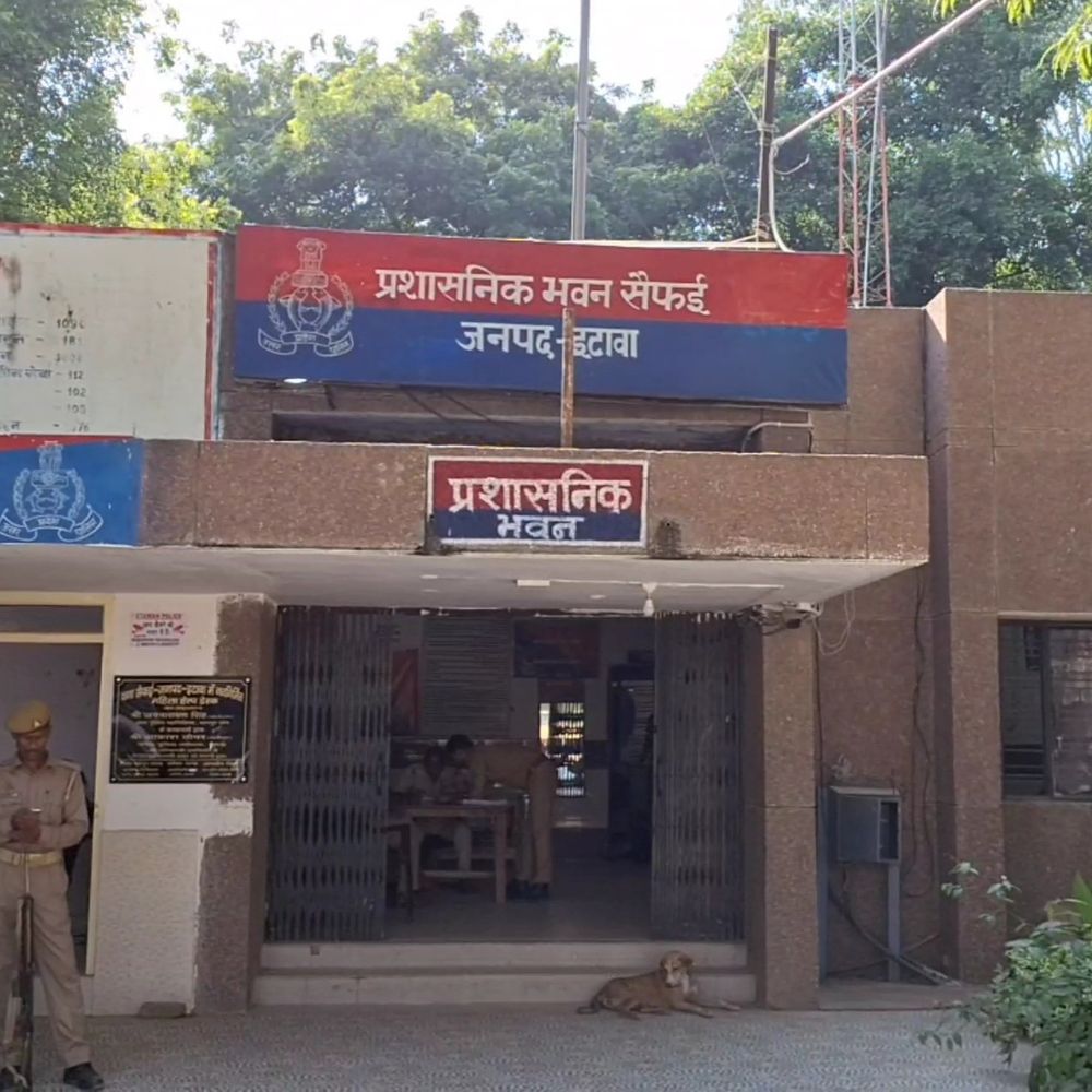 नशे में बेटे ने मां से किया दुष्कर्म, FIR दर्ज:विरोध करने पर देता था जान से मारने की धमकी, आरोपी फरार