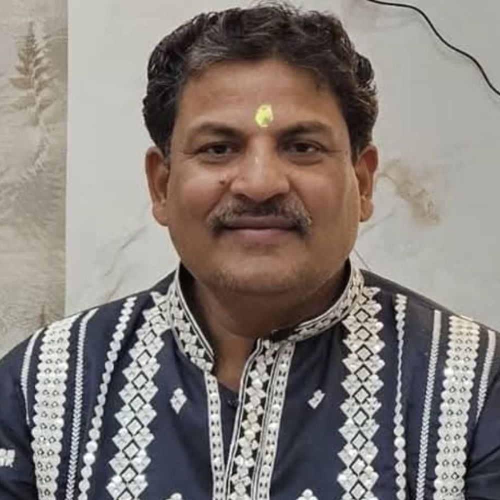 देवरिया में 44 लाख की वित्तीय अनियमितता का मामला:ADO पंचायत को पद से हटाया, DPRO कार्यालय से किया संबद्ध