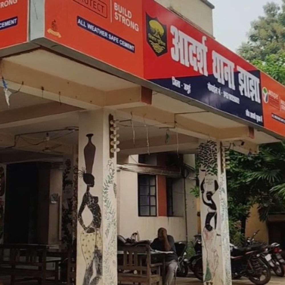 जमुई में महिला से दिव्यांग बेटे के सामने गैंगरेप:दो आरोपियों ने हथियार के बल पर वारदात को दिया अंजाम, जांच में जुटी पुलिस