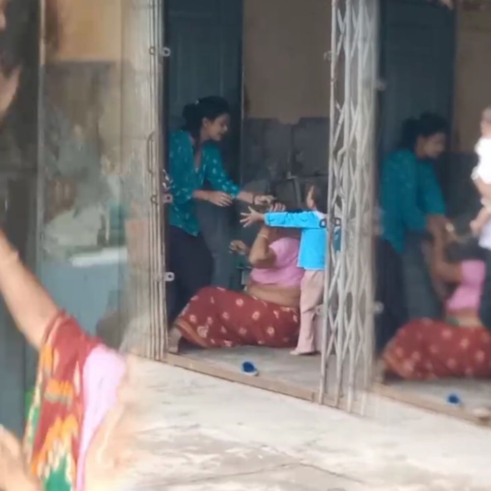 सास-बहू का विवाद में बहू पर दर्ज हुआ केस:सास की पिटाई का वीडियो सामने पर पुलिस ने की कार्रवाई, 6 दिन बाद लिखा मुकदमा